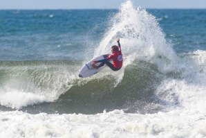 Afonso Antunes vice Campeão Europeu 2020 poderá conquistar o título de campeão nacional de surf 2020 na Liga Meo Surf