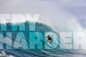 NOVO VÍDEO DA JOVEM PROMESSA DO SURF JOÃO MENDONÇA - TRY HARDER