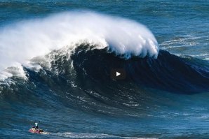 Tudo encerrado | O Big Wave Surf numa Pandemia Global / Nazaré Covid-19