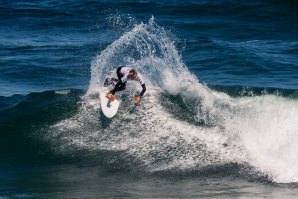Prova do Circuito Regional de Surf do Norte em Viana com recorde de participantes