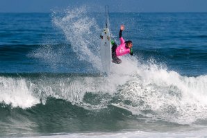 Jhon Júnior leva a melhor no Aguçadoura Surf Spirit 2017