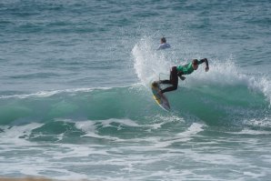 Cinquenta atletas disputaram 1ª Etapa do Circuito de Surf do Centro na Nazaré