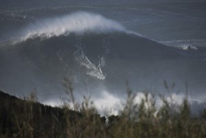 Muito surf e ação na Praia do Norte esta passada sexta feira 10 de janeiro de 2020