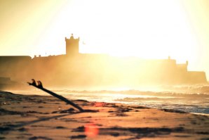 Praia de Carcavelos será um dos spots onde o Sporting e seus parceiros farão aulas de surf