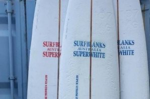 ESCASSEZ DE MATERIAIS PARA CONSTRUÇÃO DE PRANCHAS DE SURF ATINGE A AUSTRÁLIA