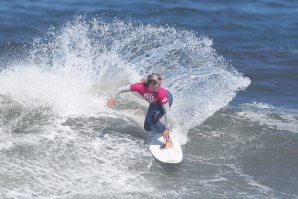 Camilla Kemp sagrou-se campeã nacional de surf 2018 em Ílhavo