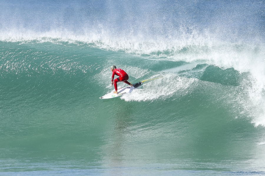 Filipe Toledo made the best heat total of the day. Click by Kelly Cestari/WSL