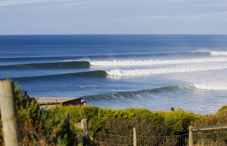 Good Friday Gets Great Waves at Rip Curl Pro Bells Beach