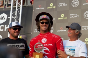 JORDY SMITH IS THE PORTUGUESE WAVES SERIES - CASCAIS TROPHY WINNER
