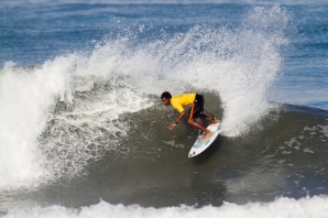LOCAL SURF CONTEST AT PADMA-KUTA