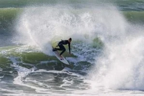 Os meus surfistas preferidos são free surfers e é neles que me inspiro -  Matias Lopes (Perfil da Semana)
