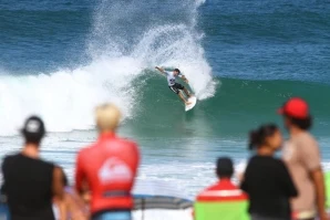 Alex Ribeiro garante wilcard para o Rio Pro com a vitória em Saquarema