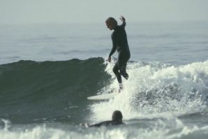 DIVERSÃO AO DESLIZAR SOBRE AS ONDAS - A EXPRESSÃO MÁXIMA DO SURF