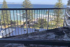 Apartamento ficou destruido pelas chamas