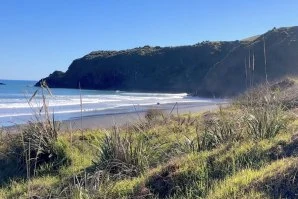 Com Manu Bay em espera, estrelas do CT encontram ondas em Ruapuke