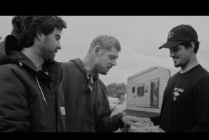 THE KANGS, Mick Fanning, Mason Ho e Gabriel Medina no The Search