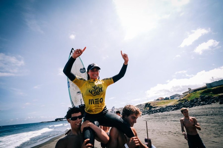 Maria Salgado sagra-se campeã nacional de surf, aos 19 anos