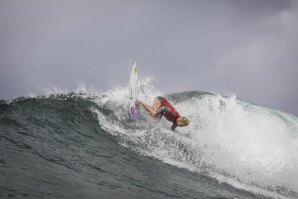 Grandes nomes eliminados do Rip Curl Newcastle Cup ontem