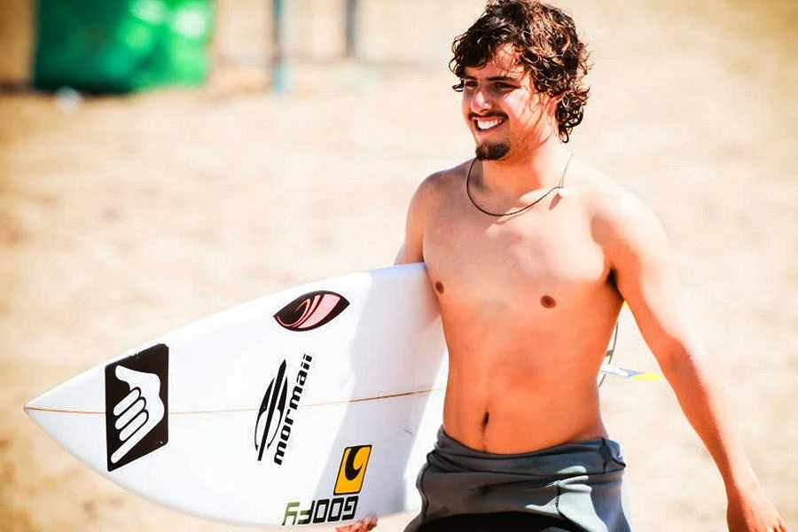 Ian Gouveia, 24 anos, está pronto para atacar a Championship Tour.