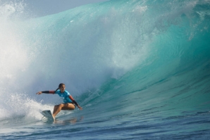 SALLY FITZGIBBONS VENCE EM FIJI