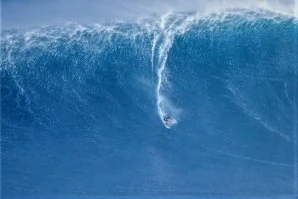 O &quot;Eddie Aikau Swell&quot; em Jaws, com Ridge Lenny, Izzi Gomez, Shaun Walsh, entre outros