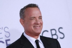TOM HANKS CONTA A KELLY SLATER PORQUE PRECISOU DE LEVAR 37 PONTOS NA PERNA APÓS UMA SESSÃO DE SURF