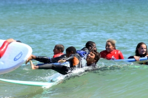BPI SURF BOARD TEST PROMOVE AÇÃO DE SOLIDARIEDADE