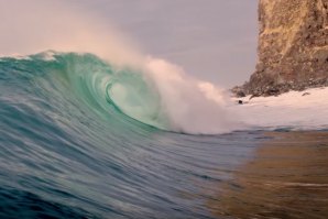 A BUSCA PELA MAIOR ONDA DO MUNDO LEVOU BIG RIDERS DE RENOME MUNDIAL A UM LOCAL SURPREENDENTE