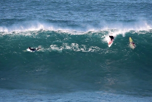 JET RESGATE DE VOLTA A PAPÔA: PREPARAR O FUTURO DO BIG WAVE SURFING PORTUGUÊS