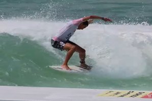 Um belo dia de surf em… Milão?