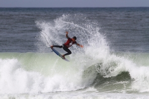 Filipe Toledo tem conquistado os fãs de todo o Mundo com o seu surf e sua personalidade