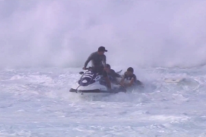 UM SALVAMENTO ESPETACULAR EM PIPE