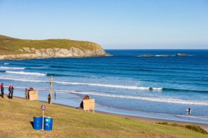 O line-up em Panting, local onde decorre o ABANCA Galicia Classic Surf Pro. Foto: WSL/Masurel