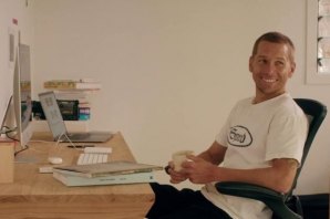 KAI NEVILLE LANÇA VÍDEO COM DICAS PARA CRIARES UM VÍDEO DE SURF