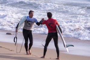 Estoril Surf Festival arranca este sábado com títulos nacionais de Longboard em disputa e presença de estrelas internacionais