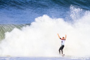 O HEAT ENTRE FREDERICO MORAIS E JORDY SMITH NO QUIKSILVER PRO FRANCE 2019