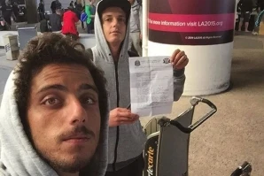 FILIPE TOLEDO ASSALTADO EM PLENO AEROPORTO