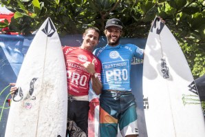 FREDERICO MORAIS É O CAMPEÃO DO MARTINIQUE SURF PRO