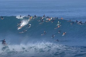 Ondas Majestosas em Pipeline recebem os Pros da World Surf League