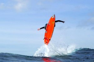 O PRIMEIRO E INCRÍVEL VÍDEO DE SURF DE WILLIAM ALIOTTI