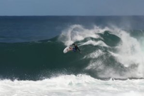 “A MELHOR ONDA QUE VI SER SURFADA ESTE INVERNO”