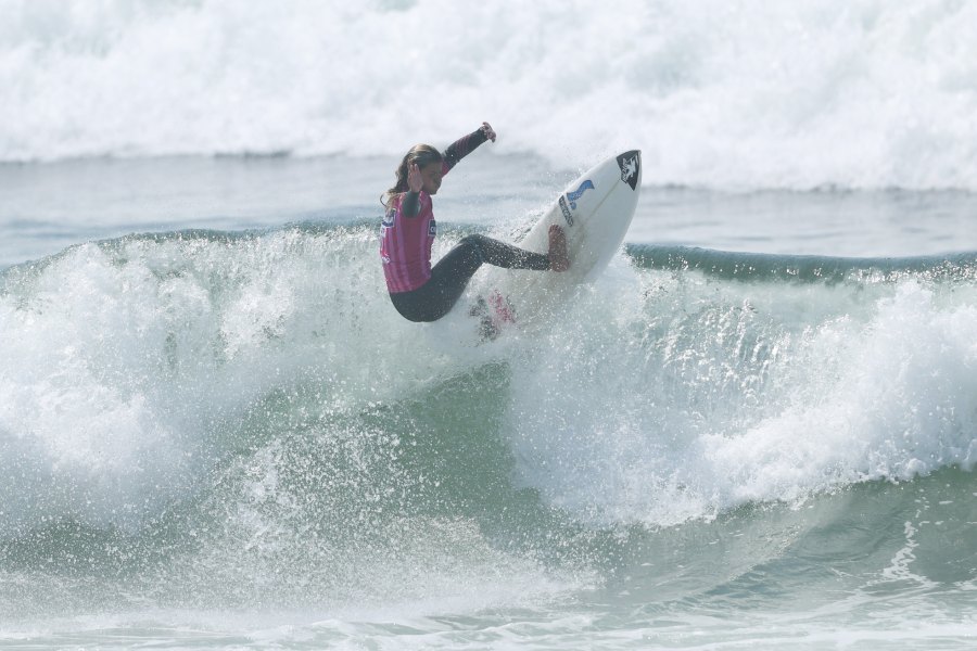 MISS QUEBRAMAR CUP 2025: Núria Maganinho e Miriam Julião vencem baterias da ronda 1 na Costa Nova