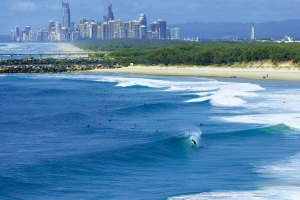 Os picos de South Stradbroke Island, no estado de Queensland. Foto: WSL / ANDREW SHIELD