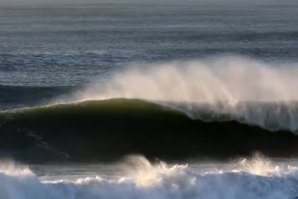 O NATAL, O SURF E OS TUBOS NAS ÁGUAS GELADAS DE HOSSEGOR