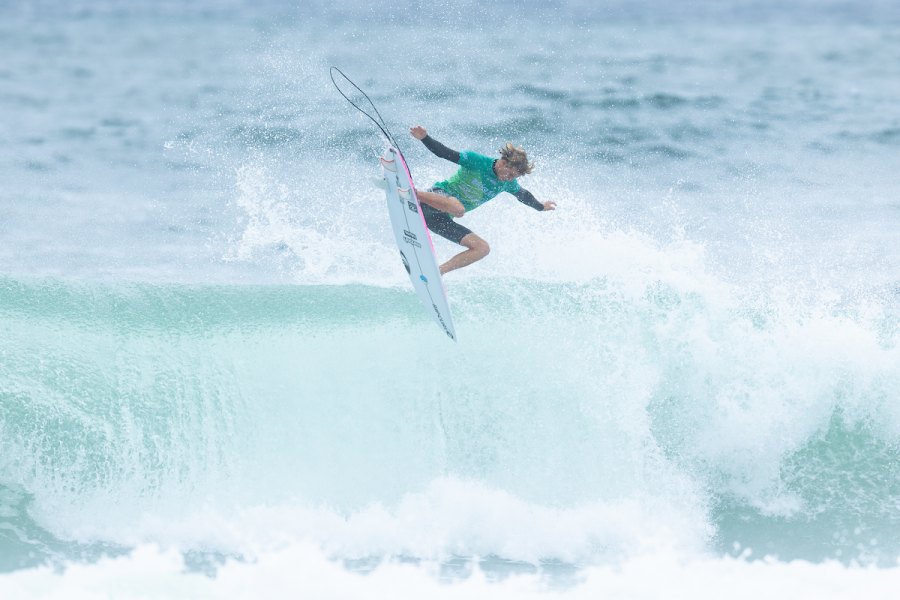 Wildcards australianos dominam arranque masculino do Newcastle SURFEST