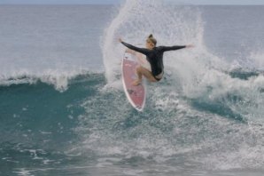 AS SESSÕES DE FREESURF DE LAKEY PETERSON EM HONOLUA BAY