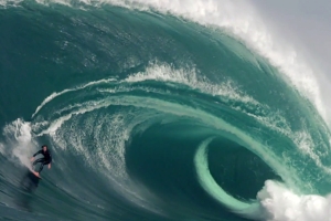 BRAD NORRIS E AS ONDAS MUTANTES AUSTRALIANAS