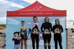 Sasha Jane Lowerson foi a primeira mulher trans a competir no surf, no West Oz Longboard Event - e venceu