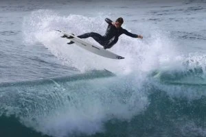 Spots mais escondidos da Ericeira ganham vida, com Gabriel Ribeiro, Henrique Pyrrait, entre outros