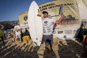 TAYLOR KNOX, DANE REYNOLDS E ROB MACHADO ENTRE OS CONVIDADOS